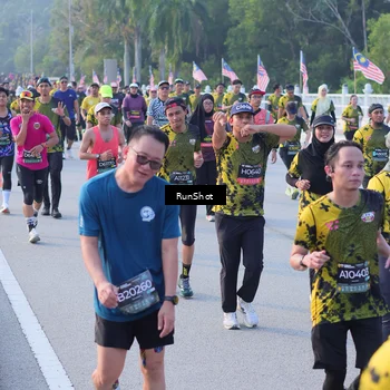 Runner Photo 7120458
