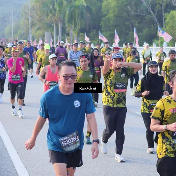 Runner Photo 7120460
