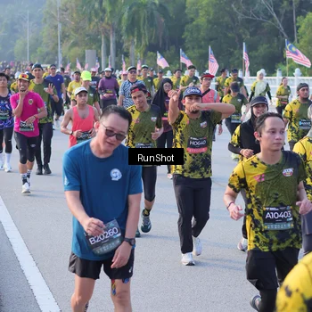 Runner Photo 7120473