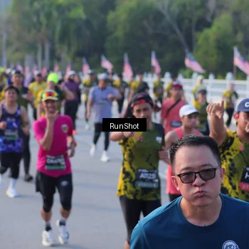 Runner Photo 7120476