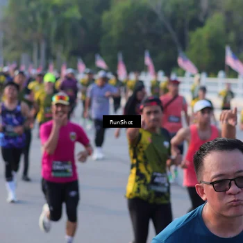 Runner Photo 7120478