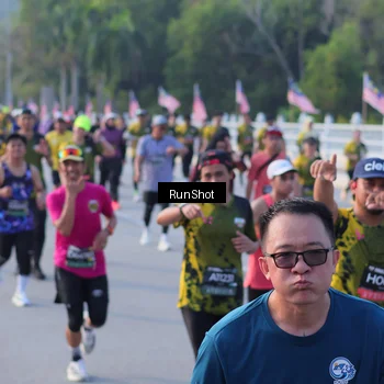 Runner Photo 7120479