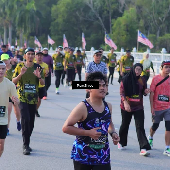 Runner Photo 7120506