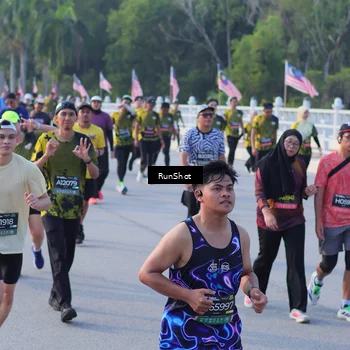 Runner Photo 7120510