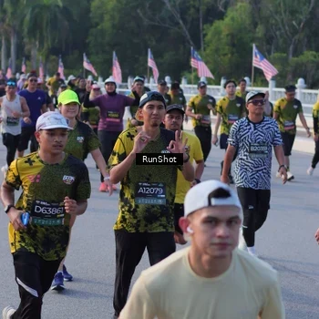 Runner Photo 7120514