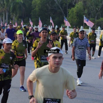 Runner Photo 7120523
