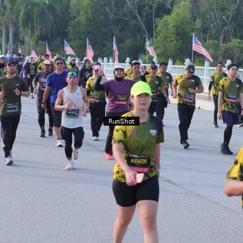 Runner Photo 7120536