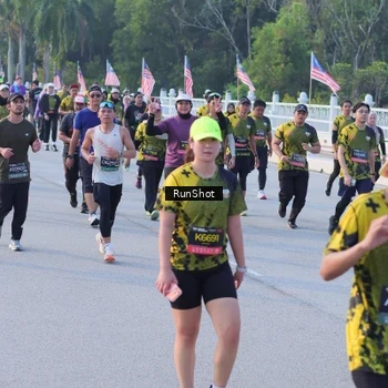 Runner Photo 7120537