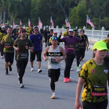Runner Photo 7120547