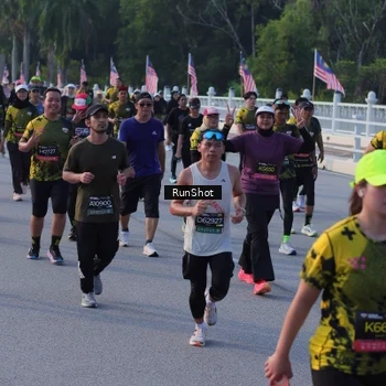 Runner Photo 7120549