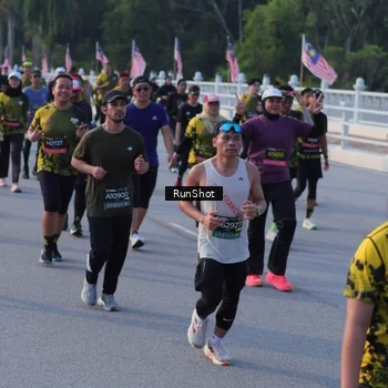 Runner Photo 7120550