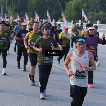 Runner Photo 7120557