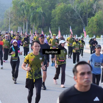 Runner Photo 7120590