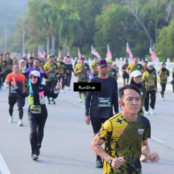 Runner Photo 7120591