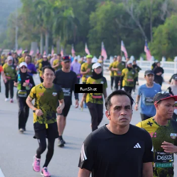 Runner Photo 7120592