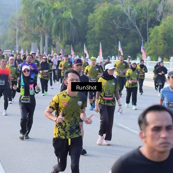Runner Photo 7120599