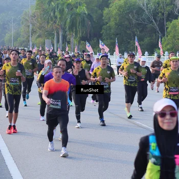 Runner Photo 7120625