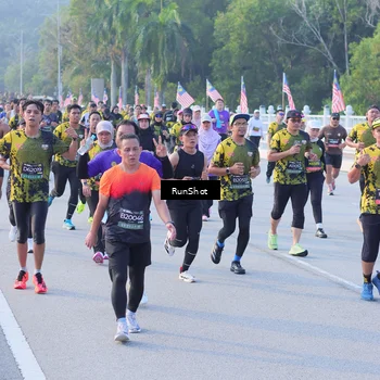 Runner Photo 7120631