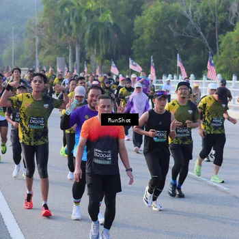 Runner Photo 7120635