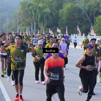 Runner Photo 7120638