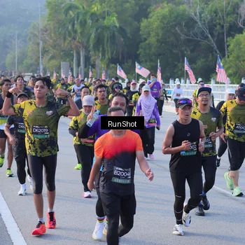 Runner Photo 7120639
