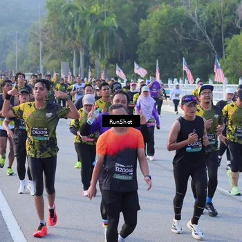 Runner Photo 7120640