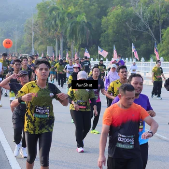 Runner Photo 7120647