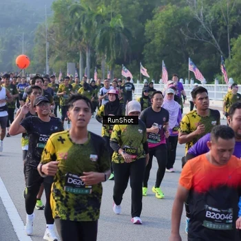 Runner Photo 7120653