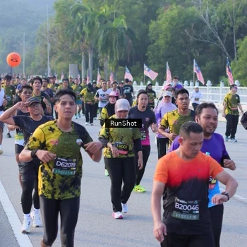 Runner Photo 7120657