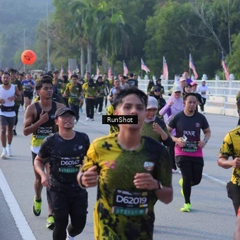 Runner Photo 7120658