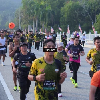 Runner Photo 7120661
