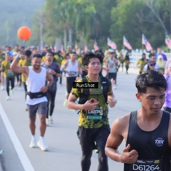 Runner Photo 7120676