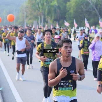 Runner Photo 7120678