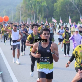Runner Photo 7120679