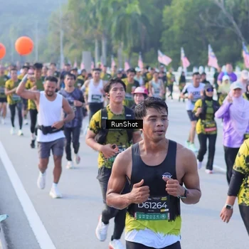 Runner Photo 7120682