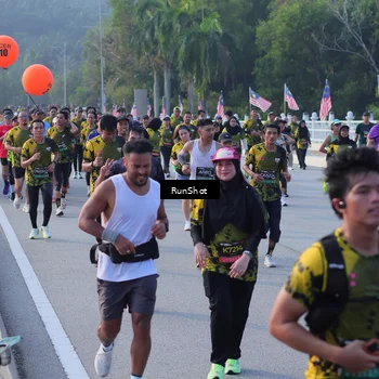Runner Photo 7120689