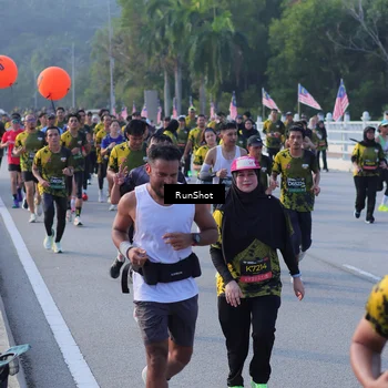 Runner Photo 7120701