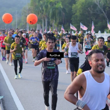 Runner Photo 7120705