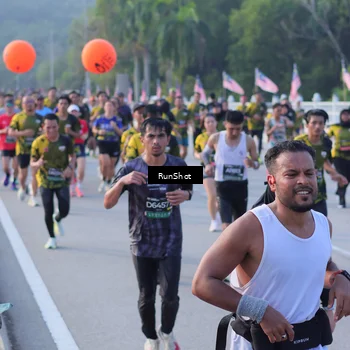 Runner Photo 7120707