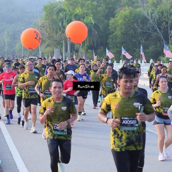 Runner Photo 7120724
