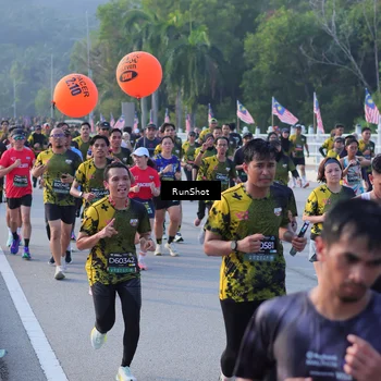 Runner Photo 7120741