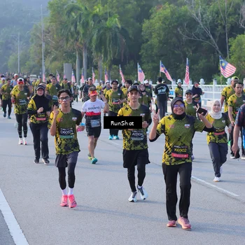 Runner Photo 7120795