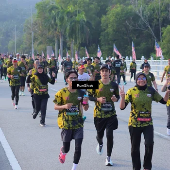 Runner Photo 7120804