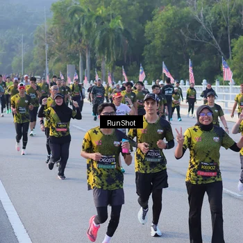 Runner Photo 7120808