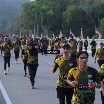 Runner Photo 7120818