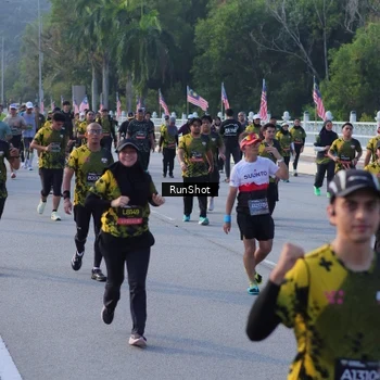 Runner Photo 7120823