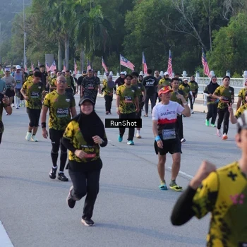 Runner Photo 7120827