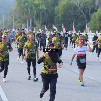 Runner Photo 7120828