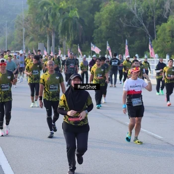 Runner Photo 7120830