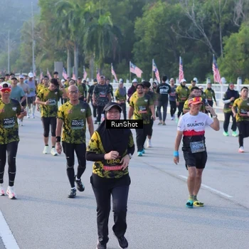 Runner Photo 7120831